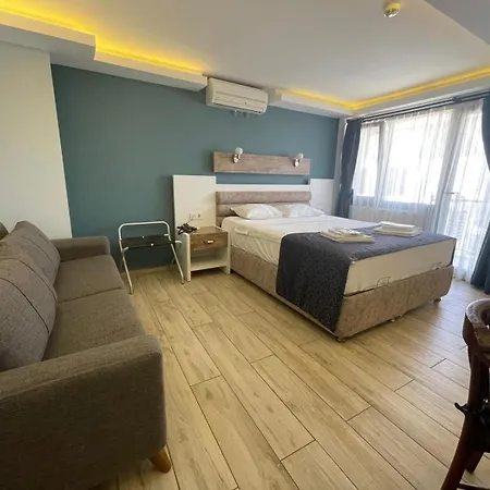 Hotel Ada Marin *