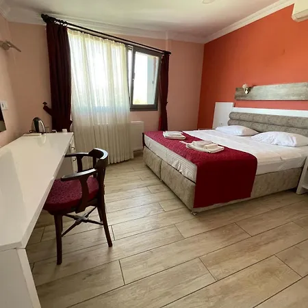 Hotel Ada Marin *