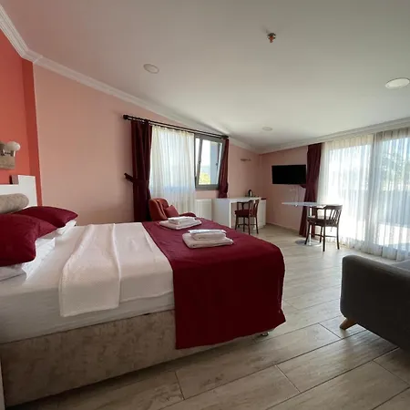 Hotel Ada Marin *